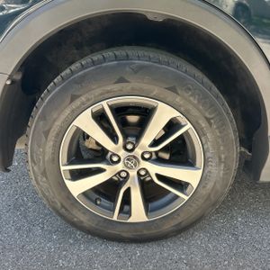 صورة 19 لـ 2018 Toyota RAV4 XLE