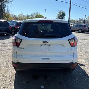 FORD ESCAPE S - 7