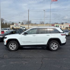 JEEP GRAND CHEROKEE LIMITED 4D SUV 4WD - 3