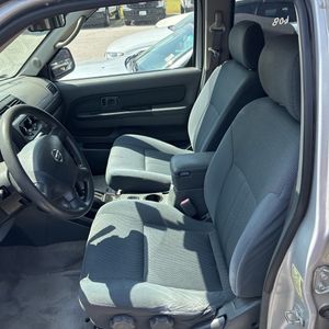 صورة مصغرة 56 لـ 2004 Nissan FRONTIER XE-V6