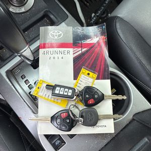 2014 Toyota 4RUNNER SR5 PREMIUM — фото 56