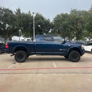 صورة 10 لـ 2022 RAM 3500 LONGHORN