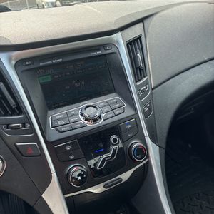 2011 Hyundai SONATA SE 缩略图 33