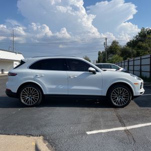 2019 Porsche CAYENNE S — фото 10