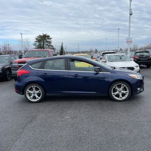 FORD FOCUS TITANIUM - 9