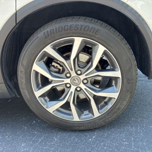 2023 Acura MDX SH-AWD W/TECH 缩略图 18