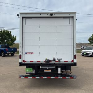 CHEVROLET EXPRESS 4500 - 7