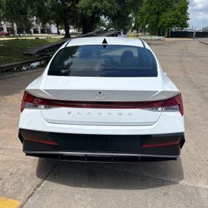 HYUNDAI ELANTRA SEL CONVENIENCE - 7