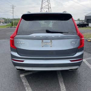 2017 Volvo XC90 T6 MOMENTUM — фото 7