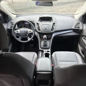 صورة مصغرة 36 لـ 2015 FORD ESCAPE SE
