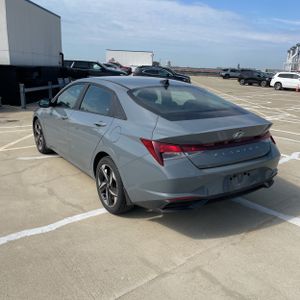 HYUNDAI ELANTRA SEL - 5