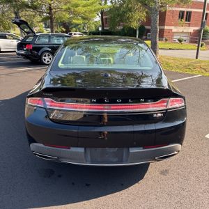 2017 Lincoln MKZ HYBRID RESERVE photo 7