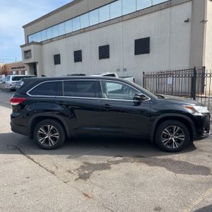 TOYOTA HIGHLANDER - 10
