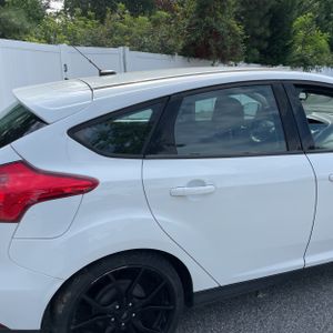 صورة 9 لـ 2015 FORD FOCUS SE