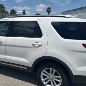 FORD EXPLORER XLT - 6