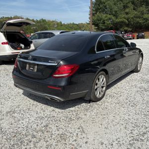 MERCEDES-BENZ E-CLASS - 8