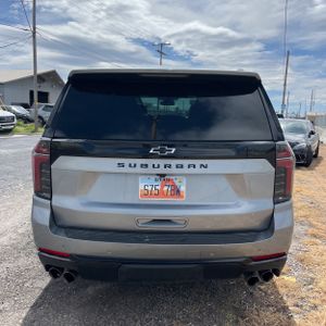 CHEVROLET SUBURBAN Z71 - 7
