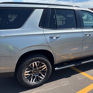 2025 Chevrolet TAHOE Z71 照片 9