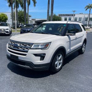 FORD EXPLORER XLT - 1