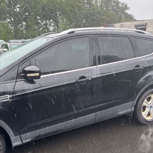 صورة 4 لـ 2014 FORD ESCAPE TITANIUM