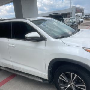 صورة 13 لـ 2016 Toyota HIGHLANDER XLE
