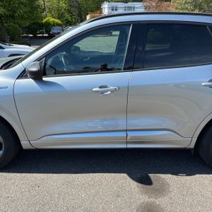 FORD ESCAPE ST-LINE - 4