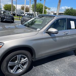 MERCEDES-BENZ GLC - 2