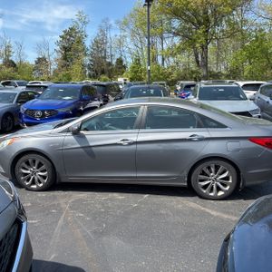 HYUNDAI SONATA SE - 3
