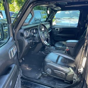 2019 JEEP WRANGLER UNLIMITED SAHARA — миниатюра 30