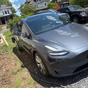 TESLA MODEL Y LONG RANGE - 10