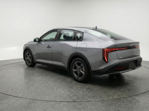 2025 KIA K4 LXS photo 5