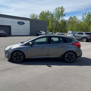 FORD FOCUS SE - 3