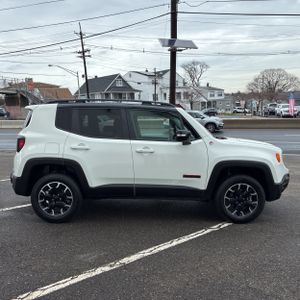 JEEP RENEGADE TRAILHAWK - 10