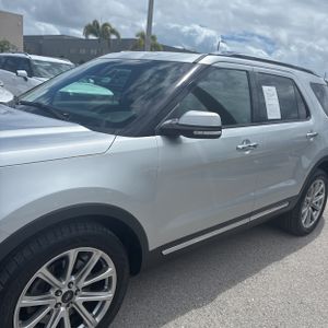 FORD EXPLORER LIMITED - 2