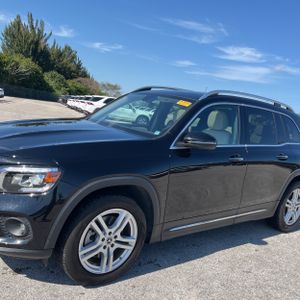 MERCEDES-BENZ GLB - 2