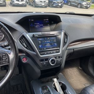 2017 Acura MDX SH-AWD photo 38