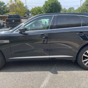 صورة 4 لـ 2022 Jaguar F-PACE P250 S
