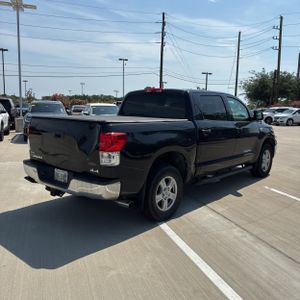 TOYOTA TUNDRA - 8