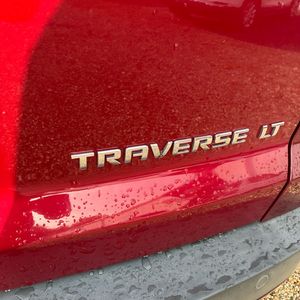 2010 Chevrolet TRAVERSE LT photo 23