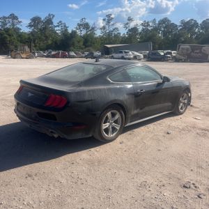 FORD MUSTANG ECOBOOST - 8