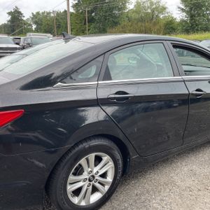 2011 Hyundai SONATA GLS — фото 9