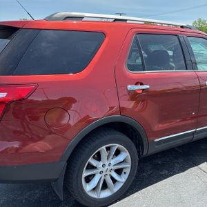 FORD EXPLORER XLT - 9