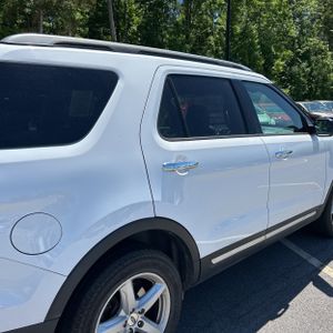 FORD EXPLORER XLT - 8