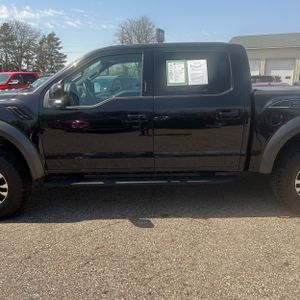 FORD F-150 RAPTOR - 4