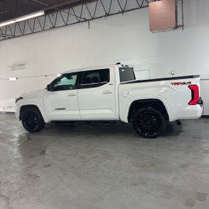 صورة 3 لـ 2023 Toyota TUNDRA SR5