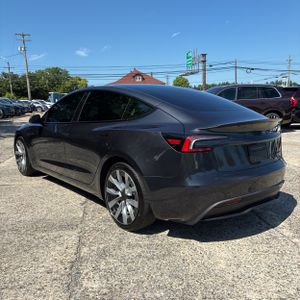 صورة 5 لـ 2025 Tesla MODEL 3 LONG RANGE