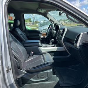 صورة مصغرة 32 لـ 2020 FORD F-150 LARIAT