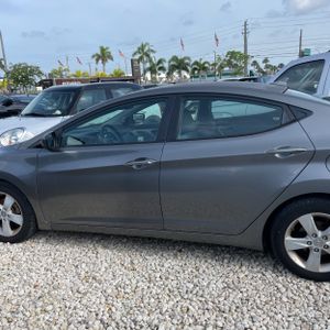 2012 Hyundai ELANTRA GLS 照片 3