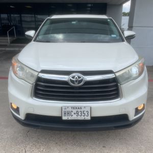 صورة 14 لـ 2016 Toyota HIGHLANDER XLE