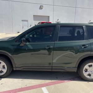 2023 Subaru FORESTER BASE — фото 4
